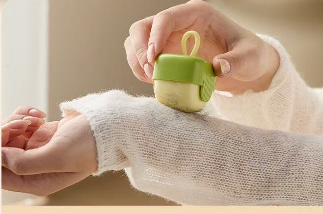 Mini Washable Lint & Pet Hair Remover – Portable & Reusable