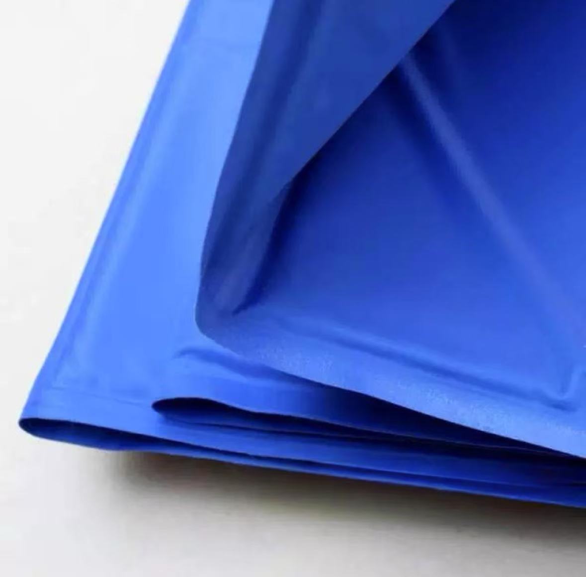 Pet Cooling Mat – Foldable, Portable & Easy-to-Clean Summer Relief for Dogs & Cats