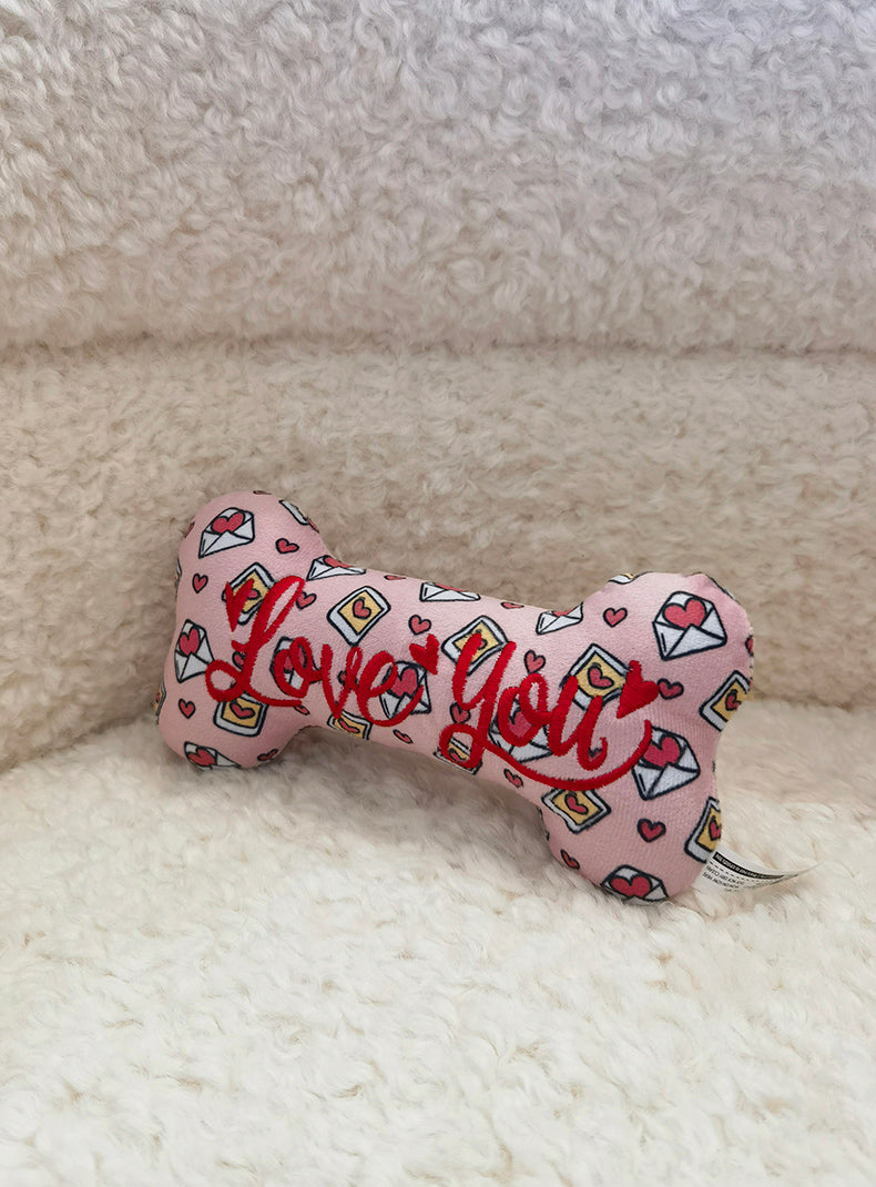 ❤️ “Love Me” Dog Toy – Because Every Day Is Valentine's Day ❤️
