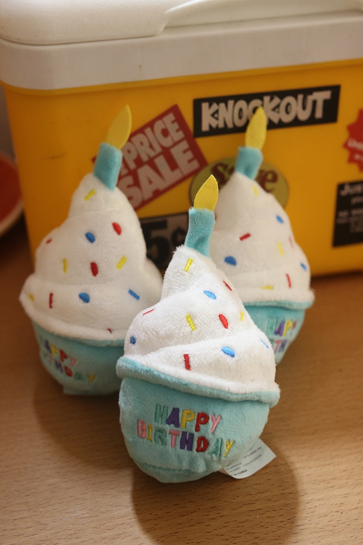 ๐ Birthday Cupcake Plush Toy Set (2-Pack) โ Blue & Pink โ Celebrate in Style!